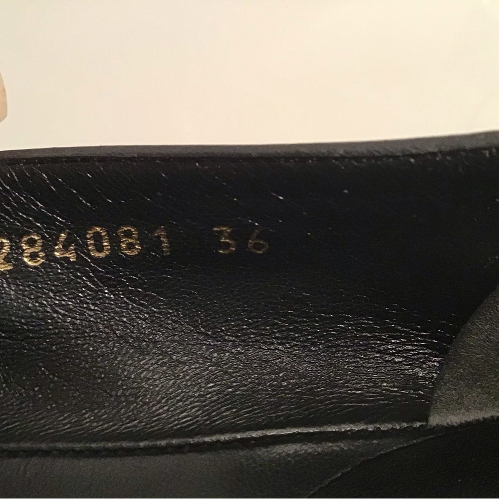 Gucci Black Leather BalletFlats. - Picture 5 of 5